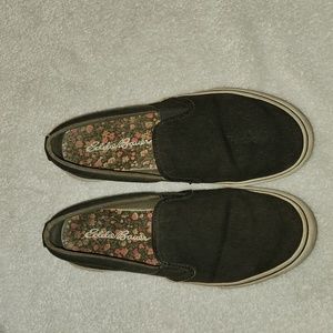 Eddie Bauer womans size 9 gray slides